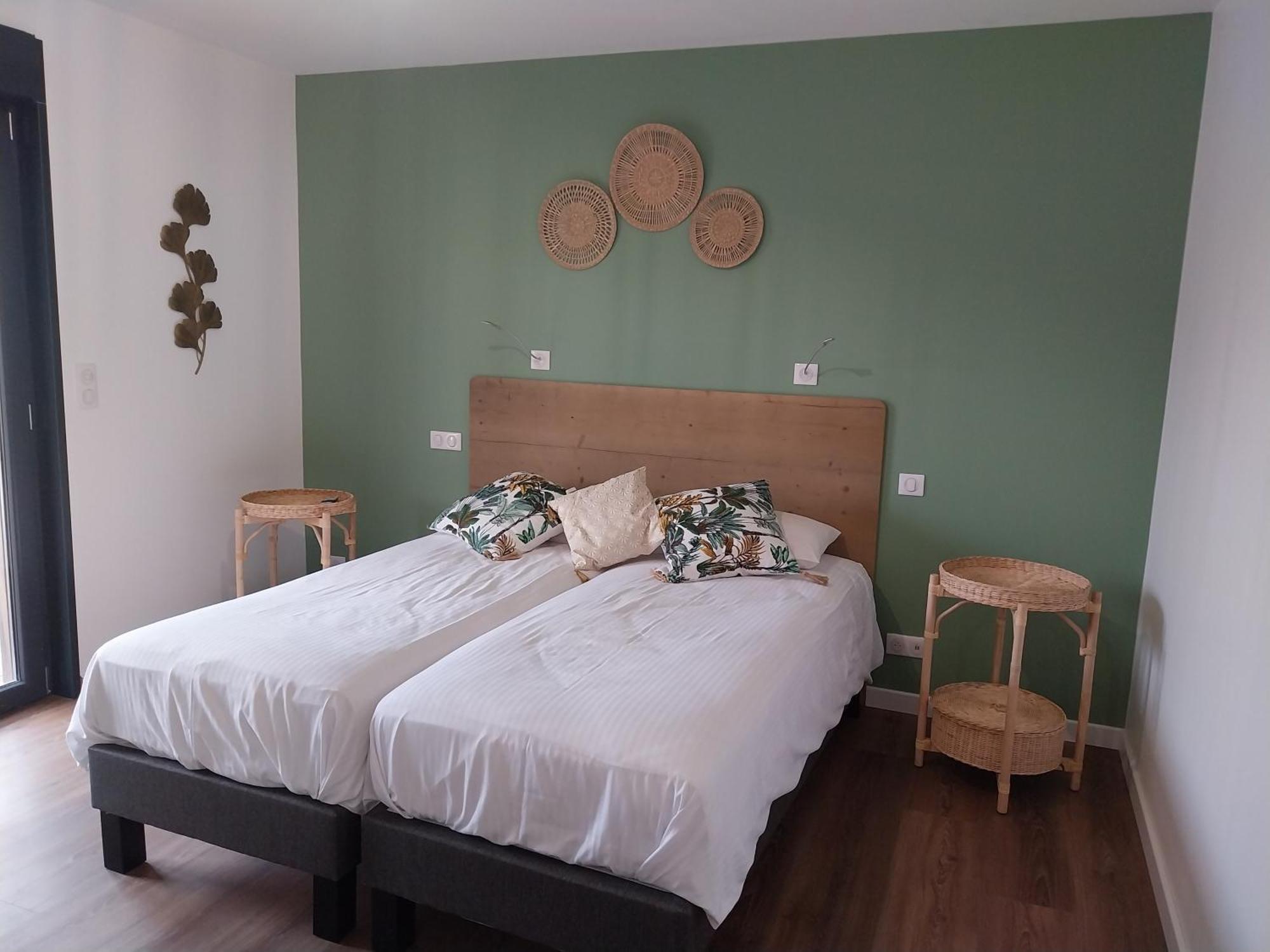 Logis Hotel Restaurant Cruzel Maurs Екстер'єр фото