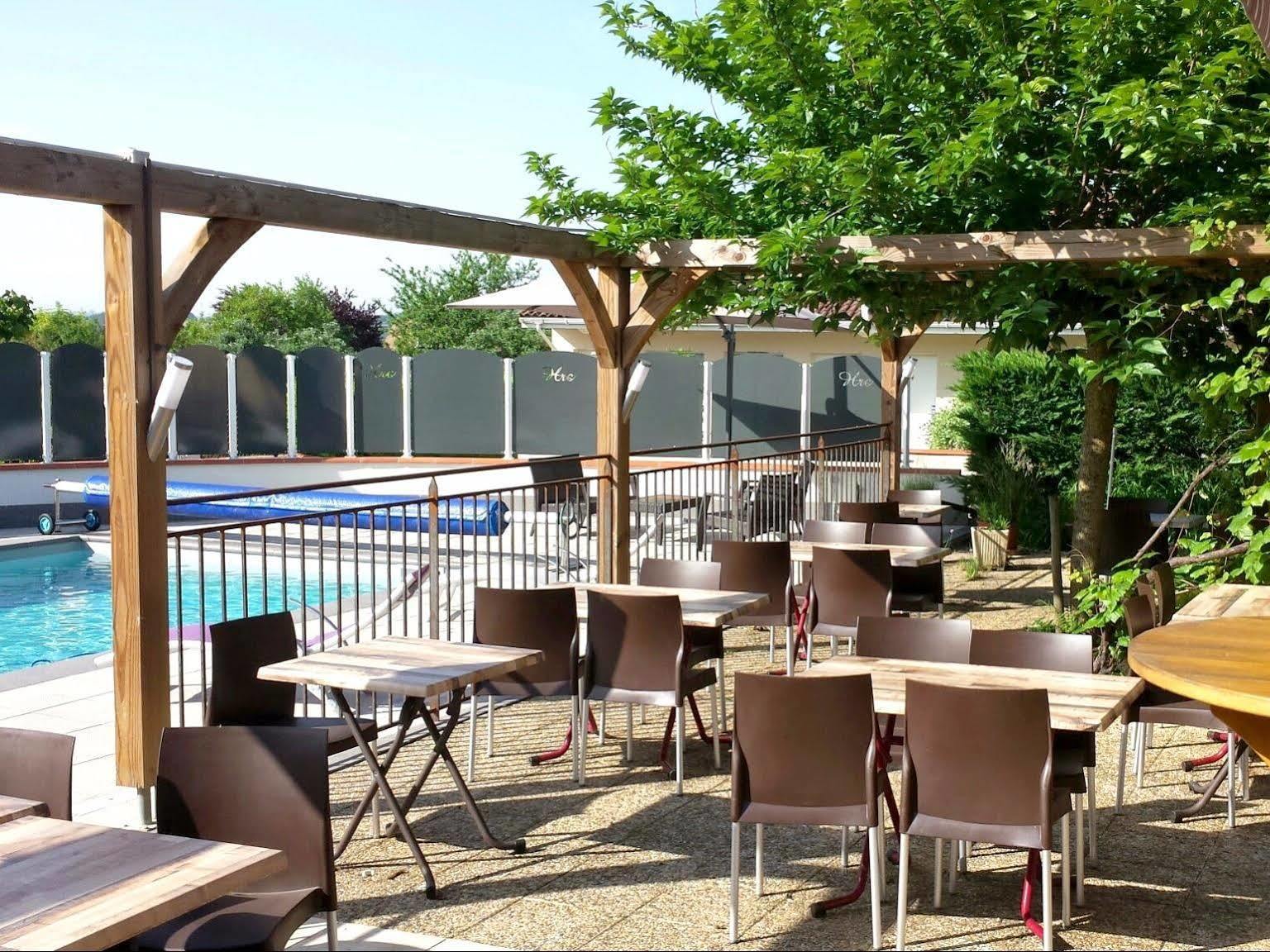 Logis Hotel Restaurant Cruzel Maurs Екстер'єр фото